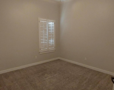 12349 Desert Wolf Avenue - Photo Thumbnail 27