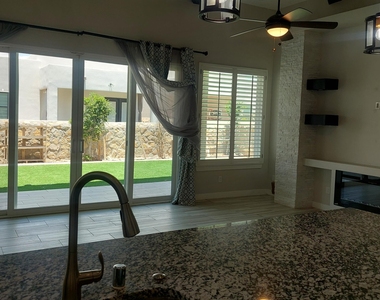 12349 Desert Wolf Avenue - Photo Thumbnail 19