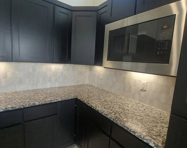 12349 Desert Wolf Avenue - Photo Thumbnail 16