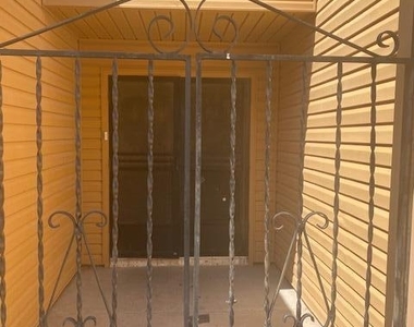 1587 Catham Circle - Photo Thumbnail 1