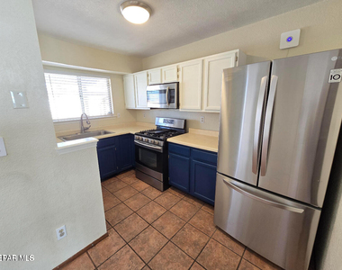 11725 Fred Perry Drive - Photo Thumbnail 6