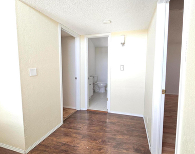11725 Fred Perry Drive - Photo Thumbnail 12