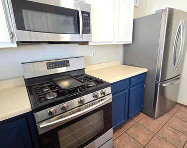 11725 Fred Perry Drive - Photo Thumbnail 8