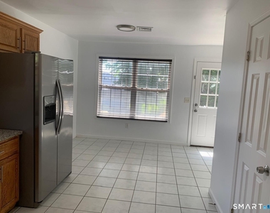 175 Harding Avenue - Photo Thumbnail 2
