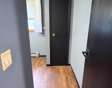 220 Emmett Avenue - Photo Thumbnail 17