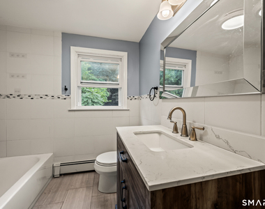 58 Jackson Avenue - Photo Thumbnail 14