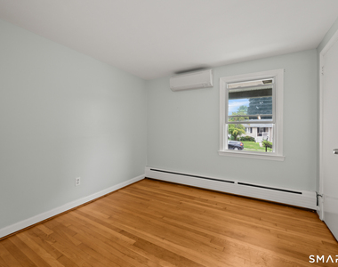 58 Jackson Avenue - Photo Thumbnail 7