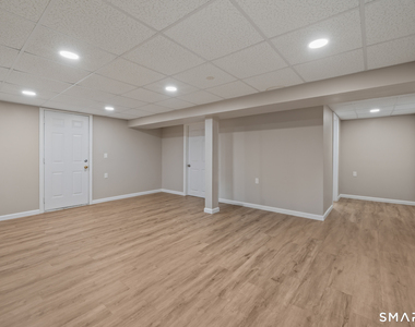58 Jackson Avenue - Photo Thumbnail 15