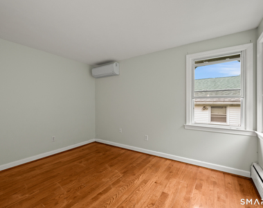 58 Jackson Avenue - Photo Thumbnail 12