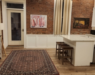 844 Grand Avenue - Photo Thumbnail 5