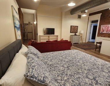 844 Grand Avenue - Photo Thumbnail 9