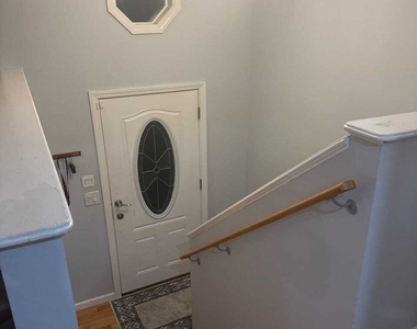 227 Stonybrook Road - Photo Thumbnail 4