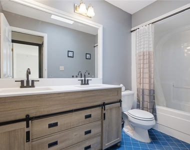 2501 Birchwood Ct - Photo Thumbnail 24