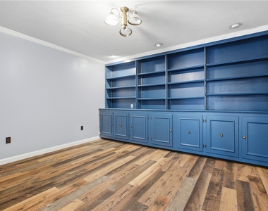 2501 Birchwood Ct - Photo Thumbnail 27