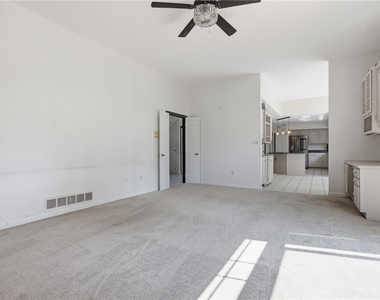 2501 Birchwood Ct - Photo Thumbnail 13