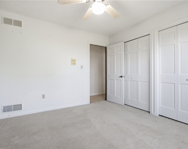 2501 Birchwood Ct - Photo Thumbnail 23