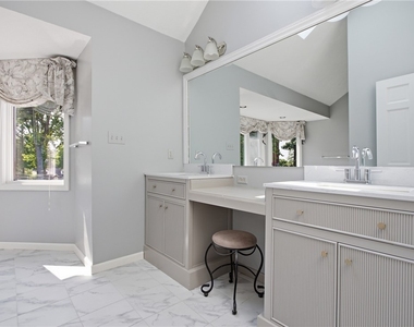 2501 Birchwood Ct - Photo Thumbnail 19