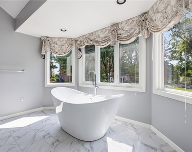 2501 Birchwood Ct - Photo Thumbnail 17