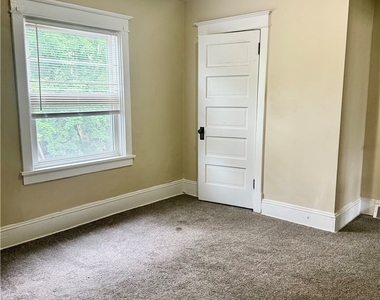 6521 Dean St. - Photo Thumbnail 6