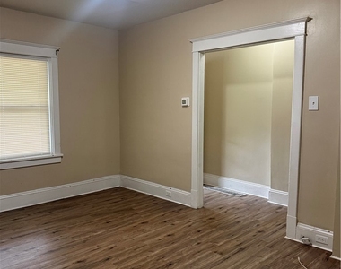 6521 Dean St. - Photo Thumbnail 3