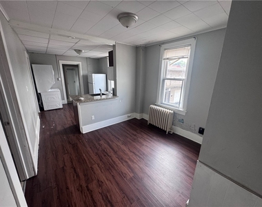520 Brinton Ave - Photo Thumbnail 7