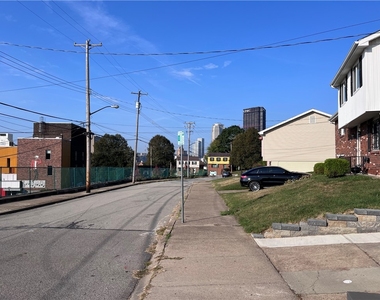 1875 Linton St - Photo Thumbnail 2