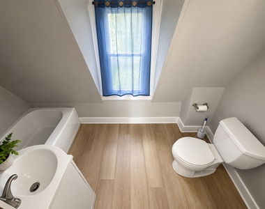306 Dehart Avenue - Photo Thumbnail 6