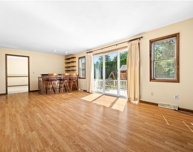 2002 Tamarack Drive - Photo Thumbnail 13