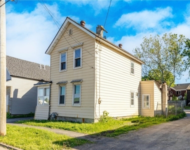 1409 Erie St - Photo Thumbnail 1