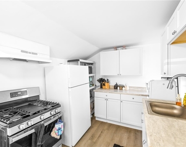 1409 Erie St - Photo Thumbnail 7