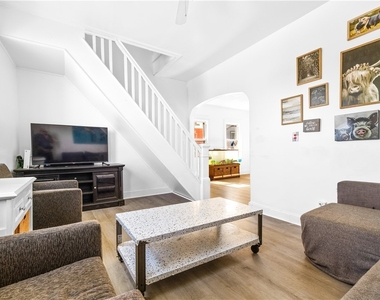 1409 Erie St - Photo Thumbnail 15