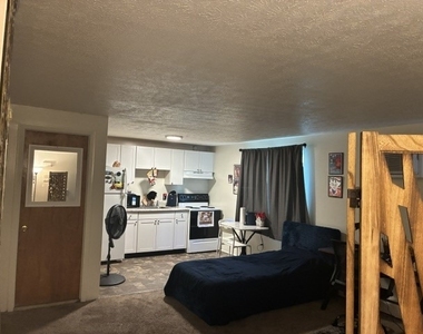 7554 Victor Mendon Road - Photo Thumbnail 5