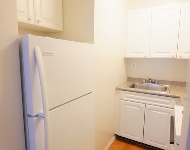 317 East 91st Street - Photo Thumbnail 5