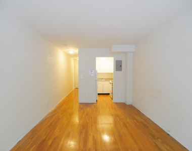 317 East 91st Street - Photo Thumbnail 7