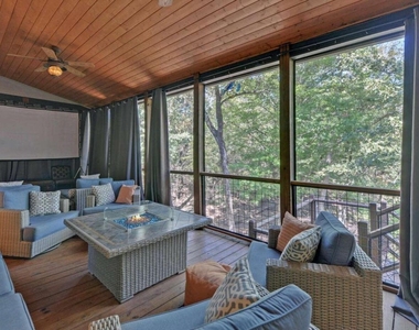 675 Freedom Heights - Photo Thumbnail 22