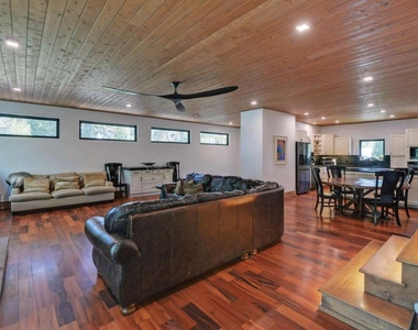 675 Freedom Heights - Photo Thumbnail 6