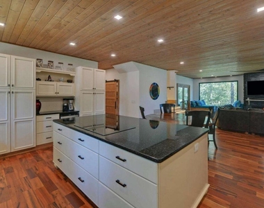 675 Freedom Heights - Photo Thumbnail 9