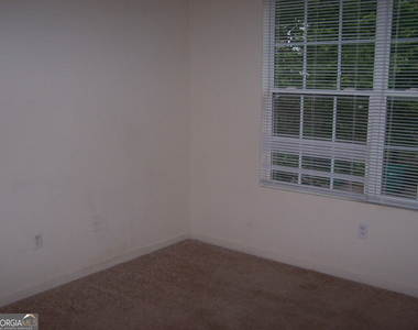 102 B Cameron Way - Photo Thumbnail 16