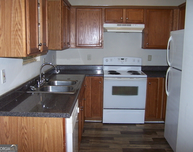 102 B Cameron Way - Photo Thumbnail 6