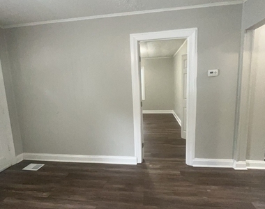 2381 Bruce Street - Photo Thumbnail 2