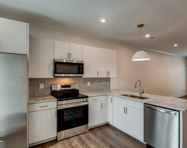 119 Chateau Drive - Photo Thumbnail 6