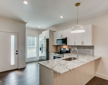 119 Chateau Drive - Photo Thumbnail 7