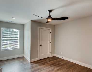 119 Chateau Drive - Photo Thumbnail 21