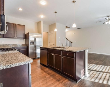 4995 Rapahoe Trail - Photo Thumbnail 3