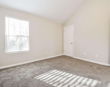 4995 Rapahoe Trail - Photo Thumbnail 7