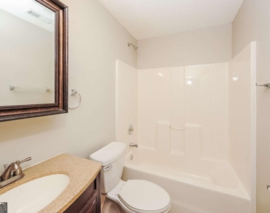 246 Augusta Woods Drive - Photo Thumbnail 13