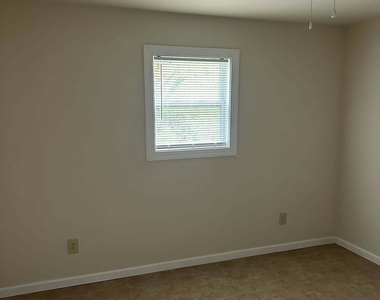 1167 Turner Way - Photo Thumbnail 12