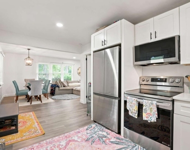581 Meadowbrook Drive Se - Photo Thumbnail 6