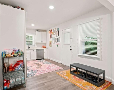 581 Meadowbrook Drive Se - Photo Thumbnail 5