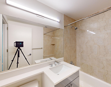 10 Hanover Square - Photo Thumbnail 4